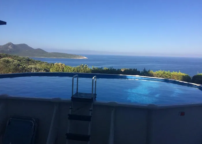 Holiday home Charly Point *