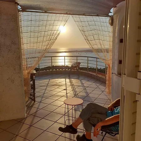 Charly Point Methoni (Messenia)