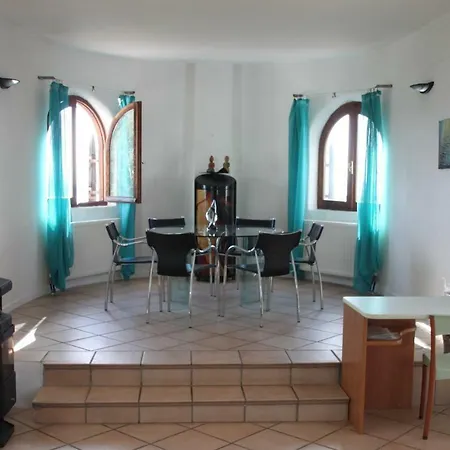 Charly Point Methoni (Messenia)